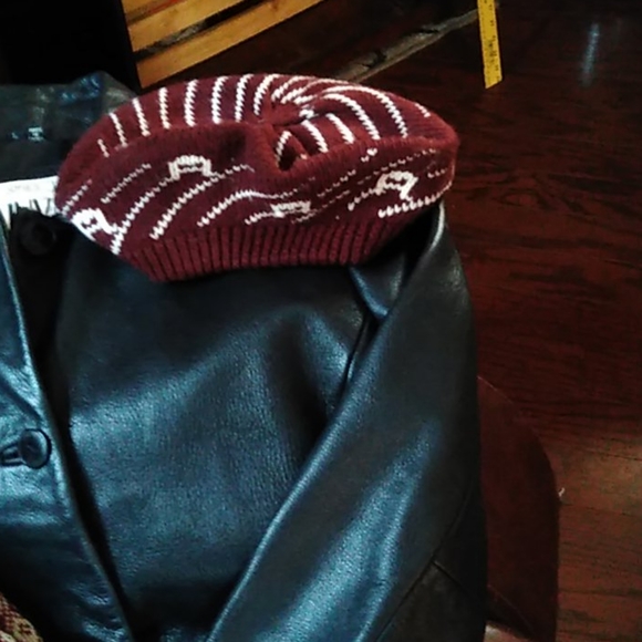 Bundle  of Winter Wear Essentials - Picture 6 of 7